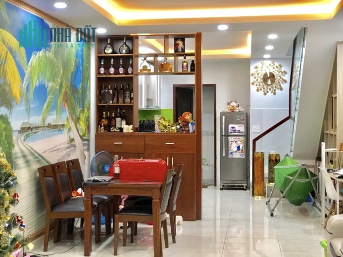 NHÀ ĐẸP Ở LIỀN - ÂU CƠ 2 TẦNG 55M2 - NỘI THẤT CAO CẤP TẶNG CHỦ MỚI