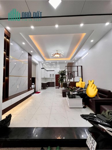 nhà Thái Thịnh 60m x 5 tầng, mt: 5m, ô tô đỗ khi cần, sổ vuông A4