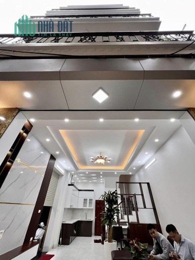 nhà Thái Thịnh 60m x 5 tầng, mt: 5m, ô tô đỗ khi cần, sổ vuông A4