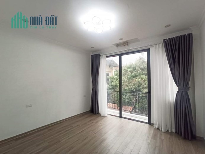 Bán nhà Tư Đình, Ô tô, 50 m2, 5 tầng, mặt tiền 4 m, chỉ 4,8 tỷ.
