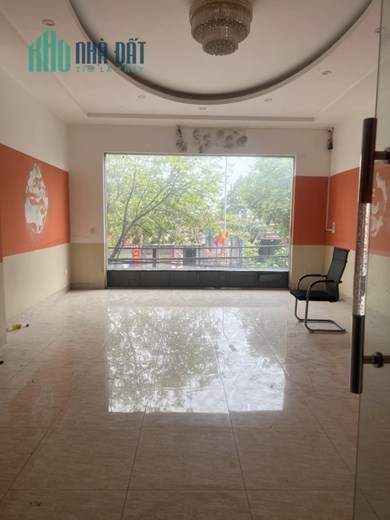 Tây Sơn mặt phố vỉa hè Dt105m 7 T thang máy giá nhỉnh 10 tỷ