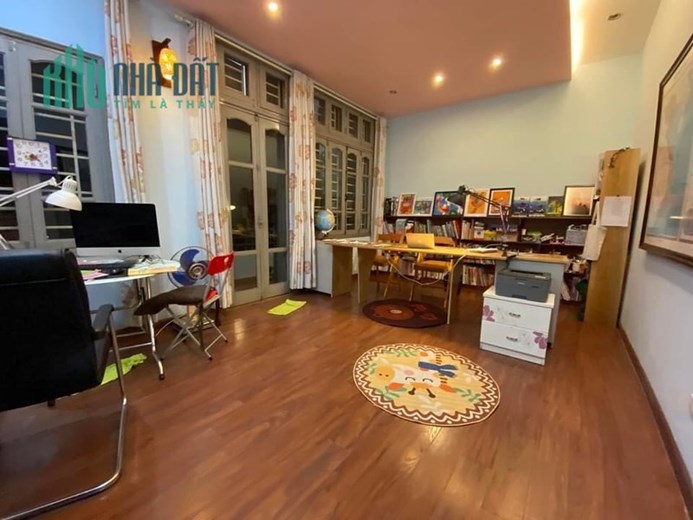Bán Rẻ Nhà Đẹp Quận 11, Ô-TÔ ĐỔ CỬA, 83m2, 4 Phòng, 13 TỶ CÒN 8.6 TỶ