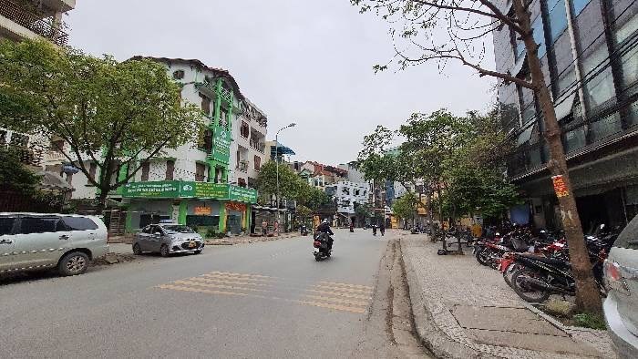 Chiến Thắng, Văn Quán, Hà Đông B.Á.N nhà C4 Tặng đất, đường vỉa hè ô tô đỗ  KD sầm uất ngày đêm