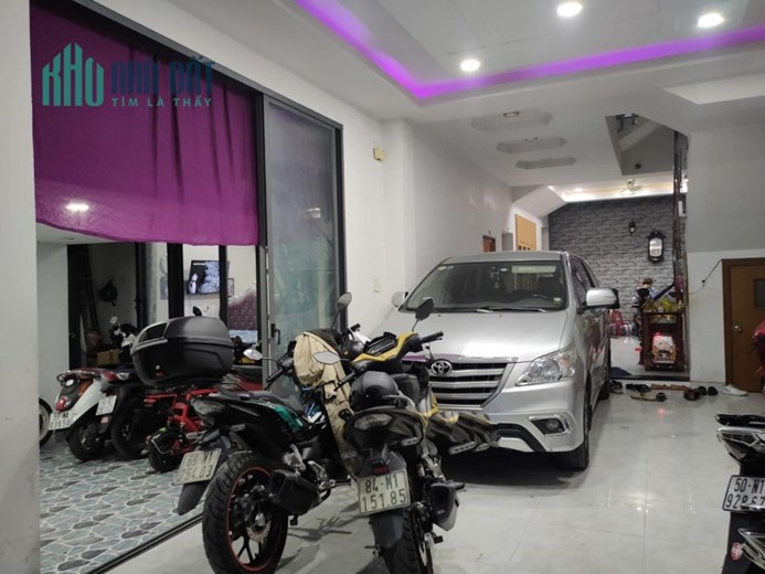 Chính chủ gấp bán nhà 4 tầng đường số 3, bhh, hẻ xe hơi, 130m2 chỉ 11.5 tỷ, ngang 8.5m