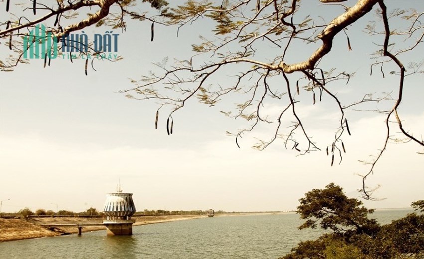 ĐẤT SÀO 1050M2 ĐỘC NHẤT KHU DÂN CƯ DẦU TIẾNG – BÌNH DƯƠNG