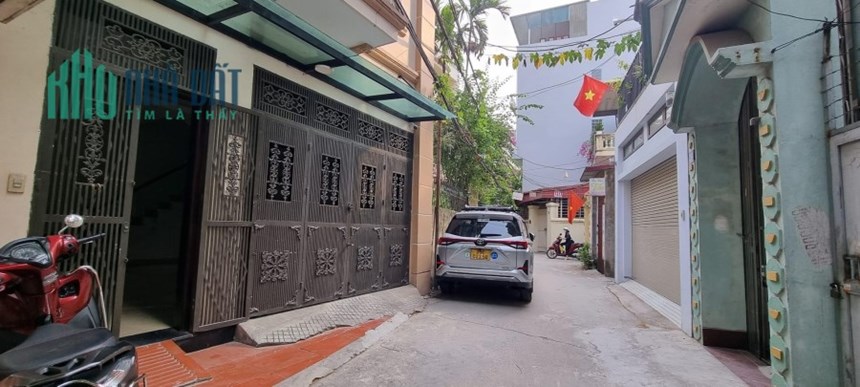 Chủ bán vội, nhà Thạch Bàn, ngõ rất nông, ô tô tránh, gần Aeon mall, 100m*3T, MT7m, 8,2 tỷ