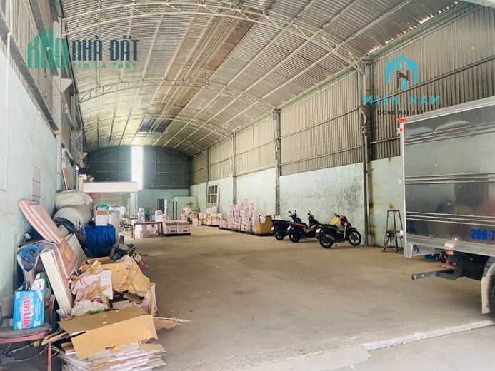 Kho xưởng 400m2 góc 2 MT Bùi trọng nghĩa P.Trảng dài