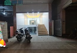 CHO THUÊ NHÀ PHÚ DIỄN - Ô TÔ TRÁNH - 70M2- THANG MÁY- HẦM 0986384321