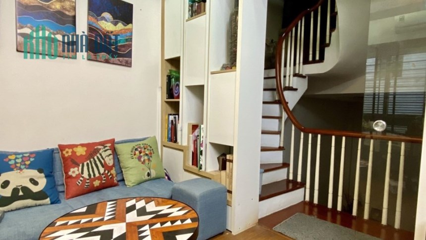 Bán gấp nhà mặt ngõ Ôtô, phố THỤY KHUÊ - 38m2, 5 tầng, MT 5m. Mua ở hợp lý nhất