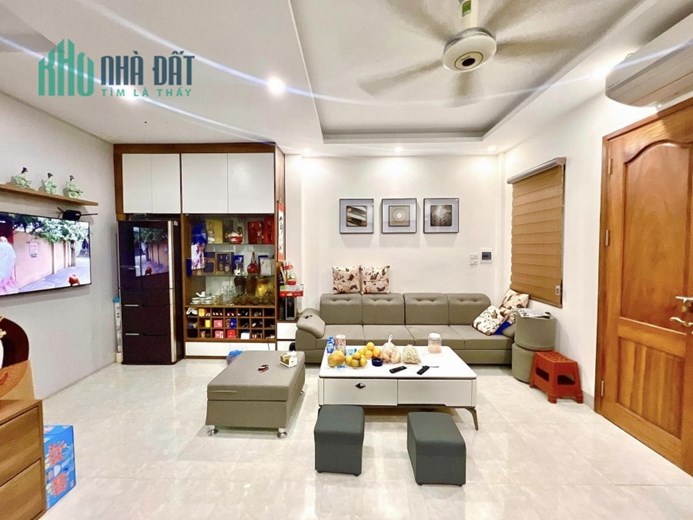 SIÊU HIẾM TRẦN QUÝ KIÊN 42M2 X 5T NGÕ THÔNG, 30M MẶT PHỐ Ở NGAY 5.5 TỶ