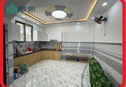 Bán nhà MẶT TIỀN đường Nguyễn Trung Trực, Bình Thạnh giá 13.5 tỷ