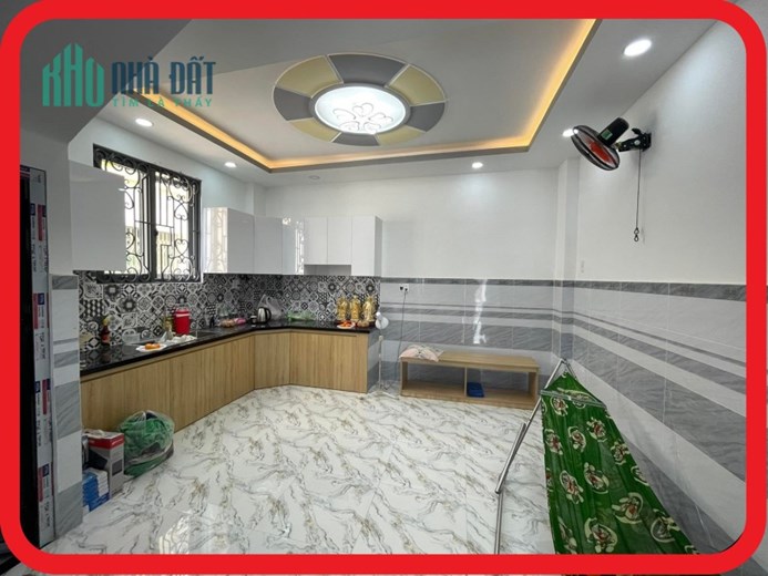 Bán nhà MẶT TIỀN đường Nguyễn Trung Trực, Bình Thạnh giá 13.5 tỷ