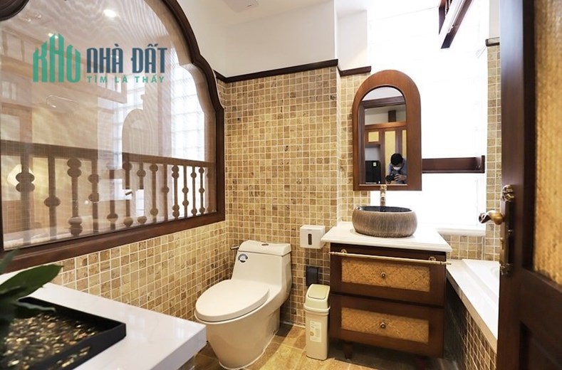 B ÁN NH À HO ÀNG C ẦU Đ ỐNG ĐA NGÕ THÔNG, LÔ GÓC, Ô TÔ, NGỦ TRONG NHÀ, KINH DOANH 96M2 18,6 TỶ