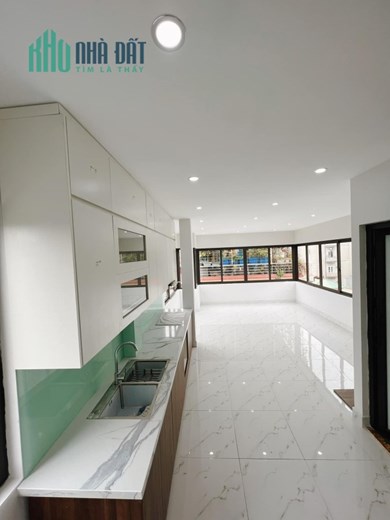 Nhà mới xây Lê Trọng Tấn 8 tầng Thang Máy, DT 38m2, Ô tô đỗ, Giá chỉ 10,5 tỷ