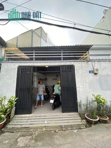 Nhà bán Đường Chiến Lược,Q.BT,1 lầu,3 PN, 8.8m x 10.5m,giá 4 tỷ