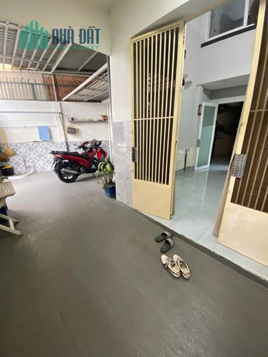 Nhà bán Đường Chiến Lược,Q.BT,1 lầu,3 PN, 8.8m x 10.5m,giá 4 tỷ