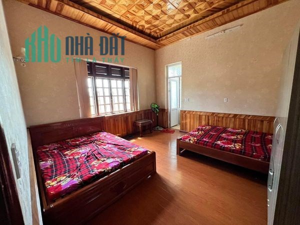 BÁN CĂN BIỆT THỰ MẶT TIỀN P9