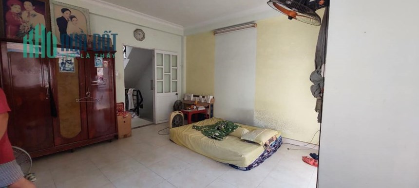 Giảm sâu 3 tỷ, nhà 235m2, 4 tầng, vừa ở vừa cho thuê gần 20 triệu, ngay Đại học Mỹ thuật