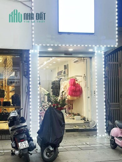 Tôi cần bán nhà gấp Mặt phố Quán Thánh giá 15.5 tỷ, 35mx4T, Kinh doanh đông đúc