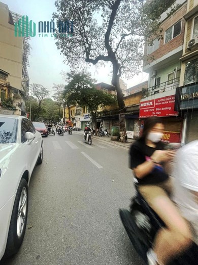 Tôi cần bán nhà gấp Mặt phố Quán Thánh giá 15.5 tỷ, 35mx4T, Kinh doanh đông đúc