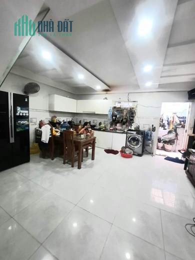 Bán nhà 2 tầng đường bình thành, bhhb, hẻm xe tải né, 86m2 chỉ 4.9 tỷ, ngay sau lưng chợ bình thành