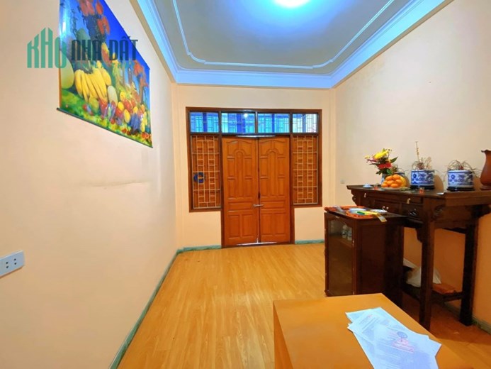 CỰC HIẾM PHỐ TRẦN CUNG-PHÂN LÔ-Ô TÔ đỗ cửa-40m2 x 5tầng-chỉ 7tỷ