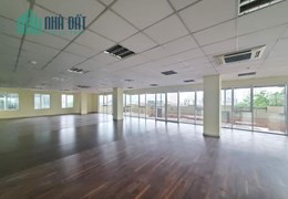 Cho thuê văn phòng, mặt bằng kinh doanh đường Láng, 135m2, 38 TRIỆU