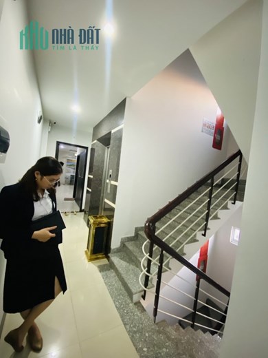 Khách sạn mặt tiền biển MỸ KHÊ-ĐÀ NẴNG
trung tâm quận ngủ hành sơn.
