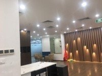 Chính chủ cần Cho thuê sàn văn phòng, thương mại rẻ nhất Royalcity Đường Nguyễn Trãi, Phường Thượng