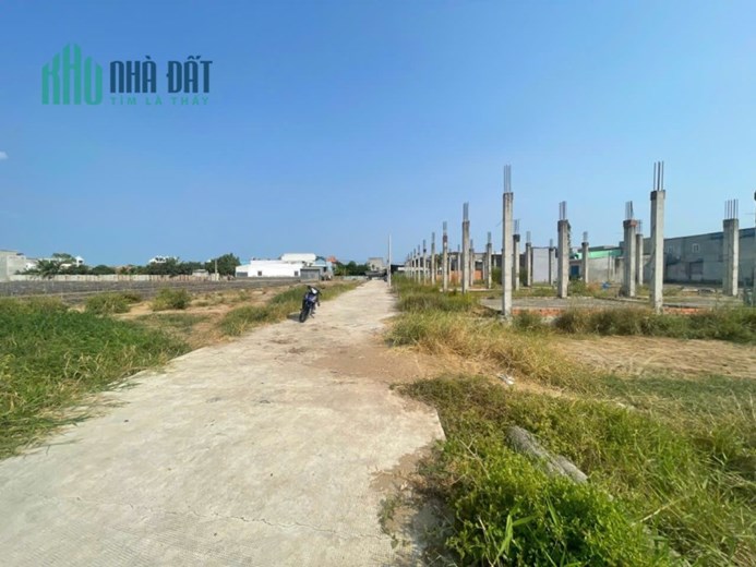 Nền Đất 244m2 Kề Bên Chợ Bình Chánh - Giá Đầu Tư - Liên Hệ Đi Xem Ngay