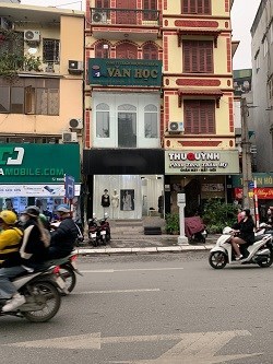 CHO THUÊ LẠI CỬA HÀNG 50M2 PHÍ CỰC MỀM, TRÊN PHỐ KIM MÃ. HÀ NỘI