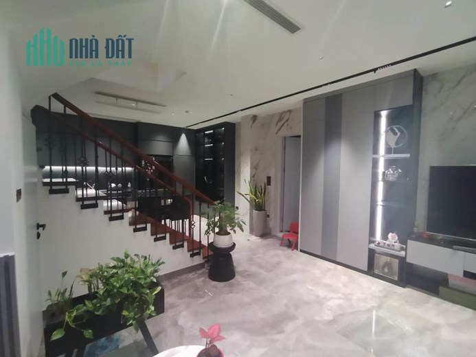 Mặt phố Lò Đúc - Căn góc 2 thoáng vĩnh viễn - Diện tích 52m2, 4 tầng - Nội thất đẳng cấp.
