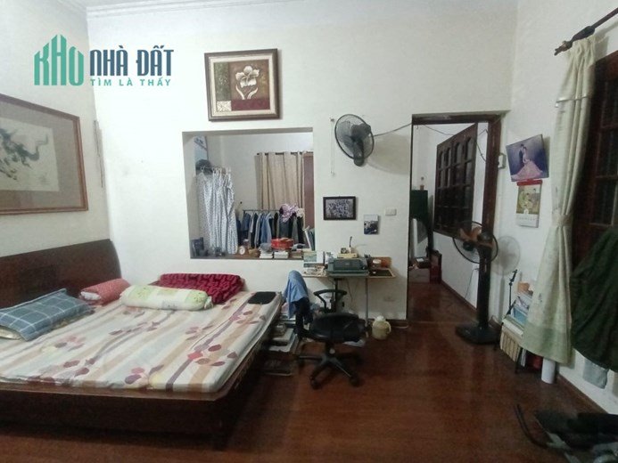 Bán nhà 2 mặt ngõ, Lô góc, 2 Nhà ra Ô tô tải tránh, Sổ đỏ nở hậu, Trung tâm Hai Bà Trưng