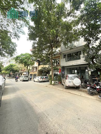 Bán nhà 94m2 mặt phố Quan Hoa Cầu Giấy kinh doanh 16 tỷ.