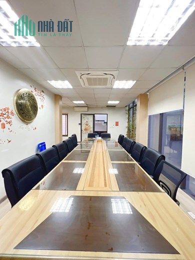 Bán nhà 94m2 mặt phố Quan Hoa Cầu Giấy kinh doanh 16 tỷ.