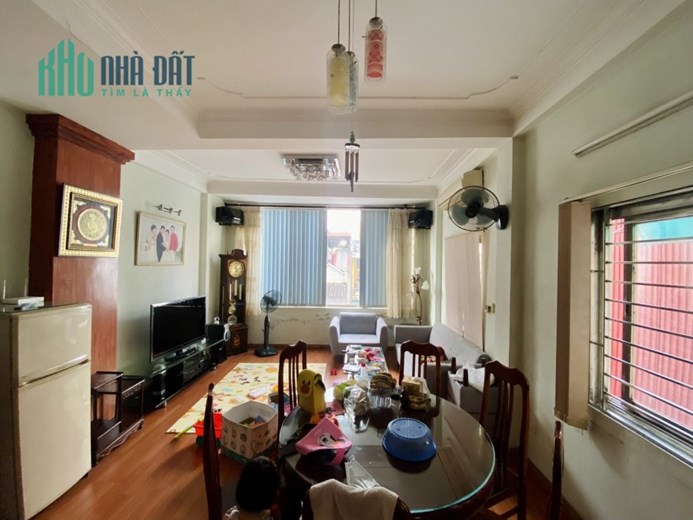 Cho thuê nhà Nguyễn Đức Cảnh 50m, 5 tầng. Giá: 15tr