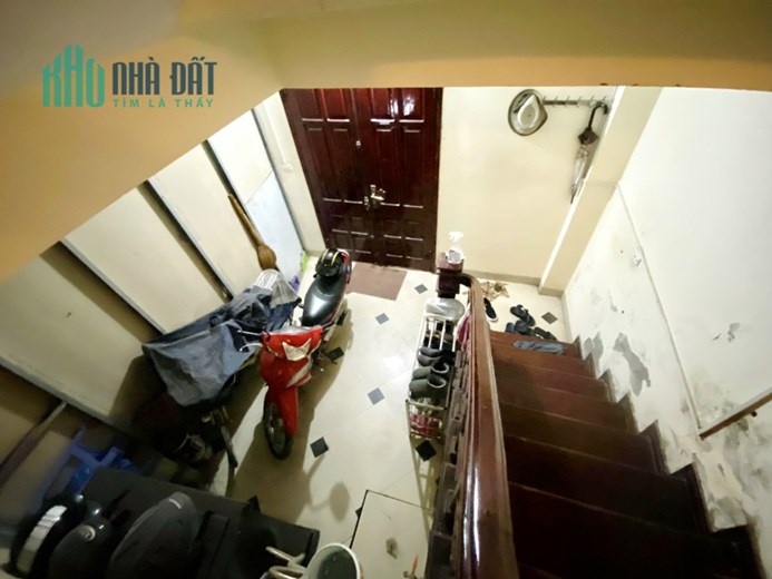 Cho thuê nhà Nguyễn Đức Cảnh 50m, 5 tầng. Giá: 15tr