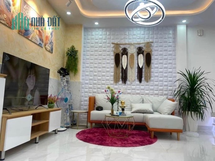 ✅Bán nhà mới xây vừa xong full opttion, nội thất toàn bộ mới 100% nhập khẩu cao cấp.
-
-Villa mini