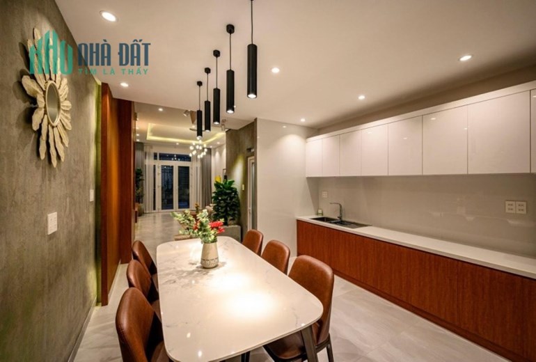 🏘️ Cần bán nhanh Siêu Phẩm nhà Phố HOT nhất 1 thời, hẻm xe tải 6m...💰 Giá 8.38 tỷ, bớt xíu