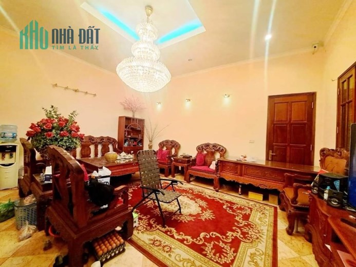 Bán nhà mặt phố Mai Hắc Đế, Hàng xóm Vincom, Xây building đăng cấp, 305m2, MT 9m, 85 tỷ