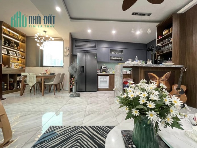 TOÀ VĂN PHÒNG 9 TẦNG – TT QUẬN BA ĐÌNH – KINH DOANH – DÒNG TIỀN SIÊU KHỦNG