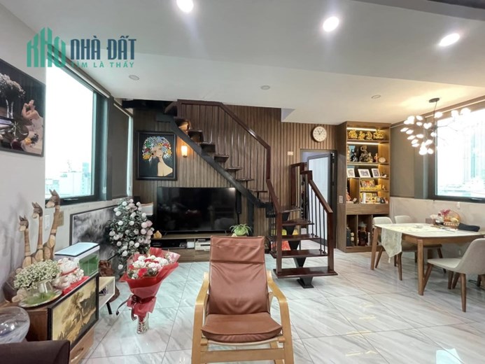 TOÀ VĂN PHÒNG 9 TẦNG – TT QUẬN BA ĐÌNH – KINH DOANH – DÒNG TIỀN SIÊU KHỦNG