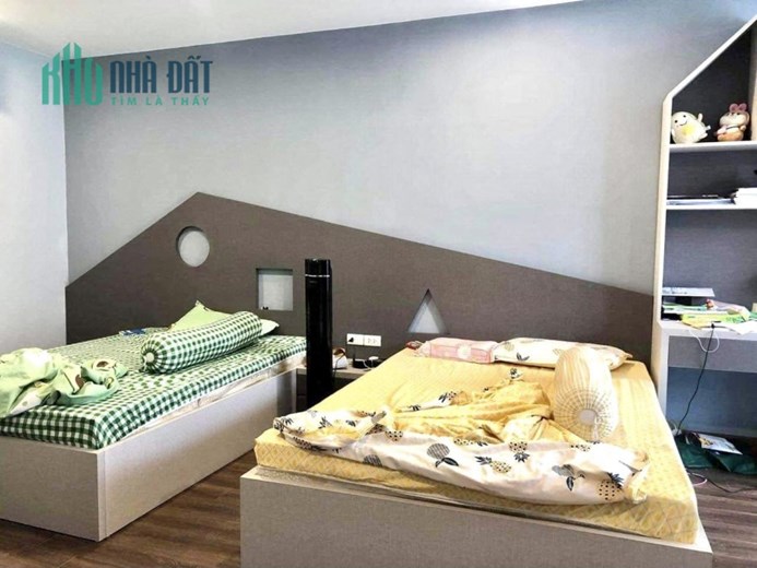 Bán nhà 60m2 phố Yên Phụ, Tây Hồ Dân xây Gara 2 Ô tô Giá đầu tư 8.9 Tỷ