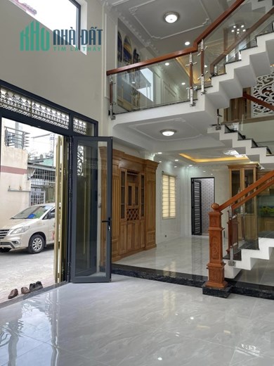 KHÁCH SẠN MT ĐƯỜNG 20M  GẦN AEON, 5X19.5, 6 TẦNG. GIÁ 15.9 TỶ TL