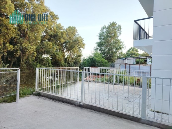 Bán 321m2 nở hậu đẹp đất hẻm 5m xã Thanh Phú, H.Bến Lức - Giá 2.5 Tỷ