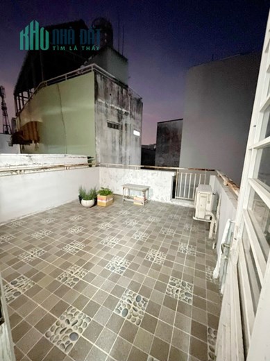 Nhà bán 2 Tầng hẻm 154 Âu Dương Lân P3Q8 - Giá : 5 Tỷ