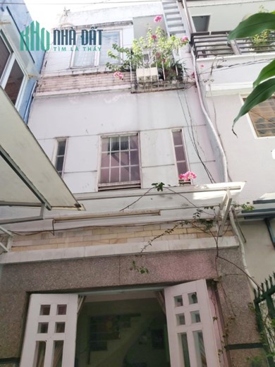 Nhà 3 tầng 2 mặt hẻm 136 Nguyễn Thị Tần P2Q8 -  Giá 3.5 Tỷ