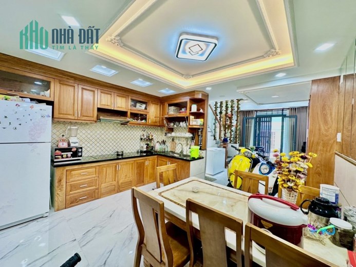 Bán Căn 6PN 52M2 Thoại Ngọc Hầu Tân Phú