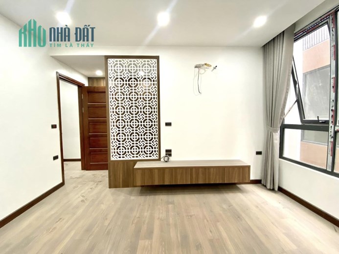 BỒ ĐỀ, NGÕ Ô TÔ, NHÀ ĐẸP 6 TẦNG, 4 NGỦ, GẦN HỒNG TIẾN, HỒ ĐIỀU HOÀ, KHU VỰC CỰC HÓT.