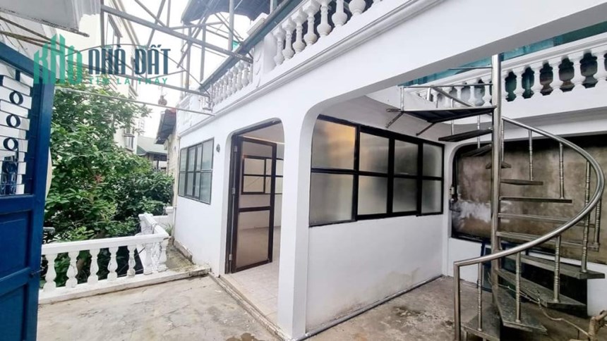 BÁN NHÀ KIM MÃ BA ĐÌNH-MẶT NGÕ-GẦN PHỐ-GIÁ TỐT-NỞ HẬU-Ở NGAY-75M 6xTỶ